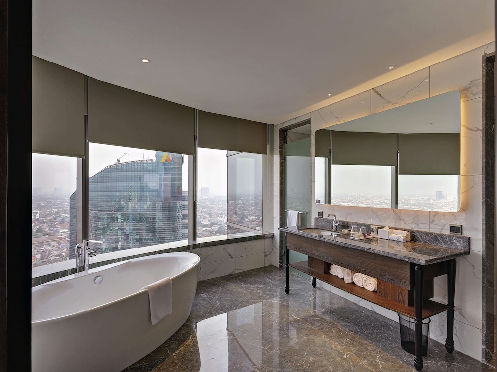 Mercure Jakarta Gatot Subroto