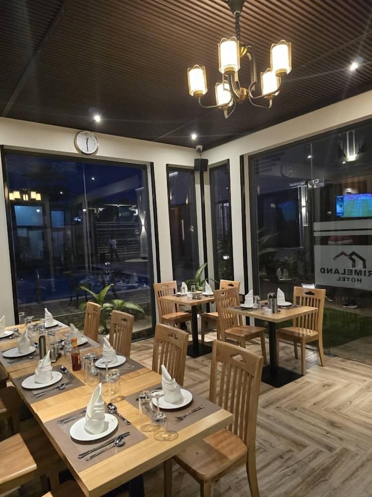 PRIMELAND HOTEL