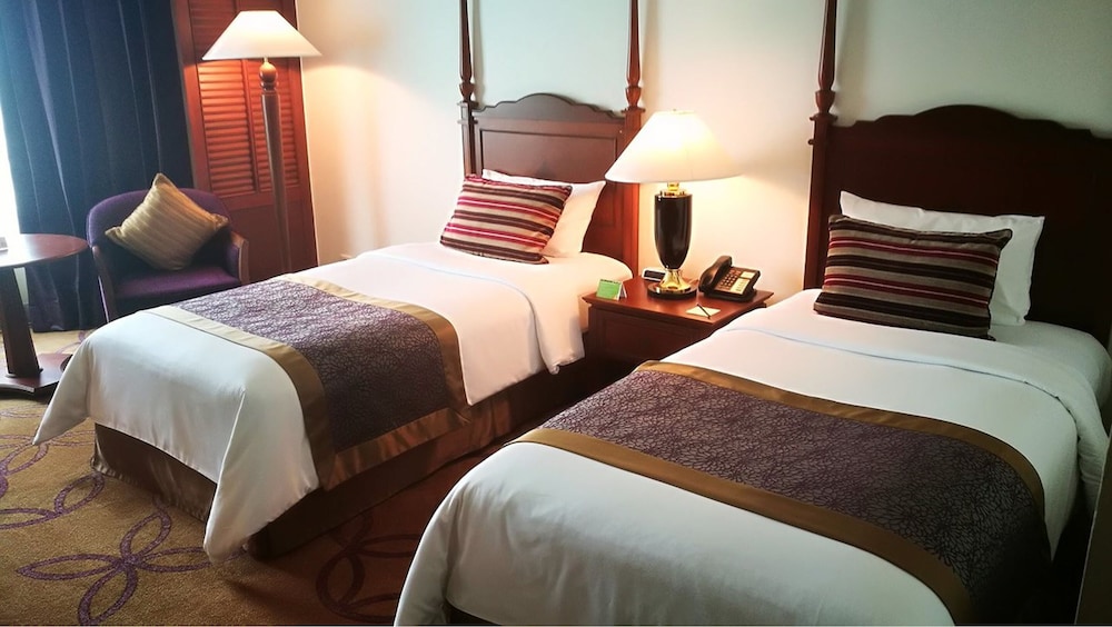 Century Park Hotel