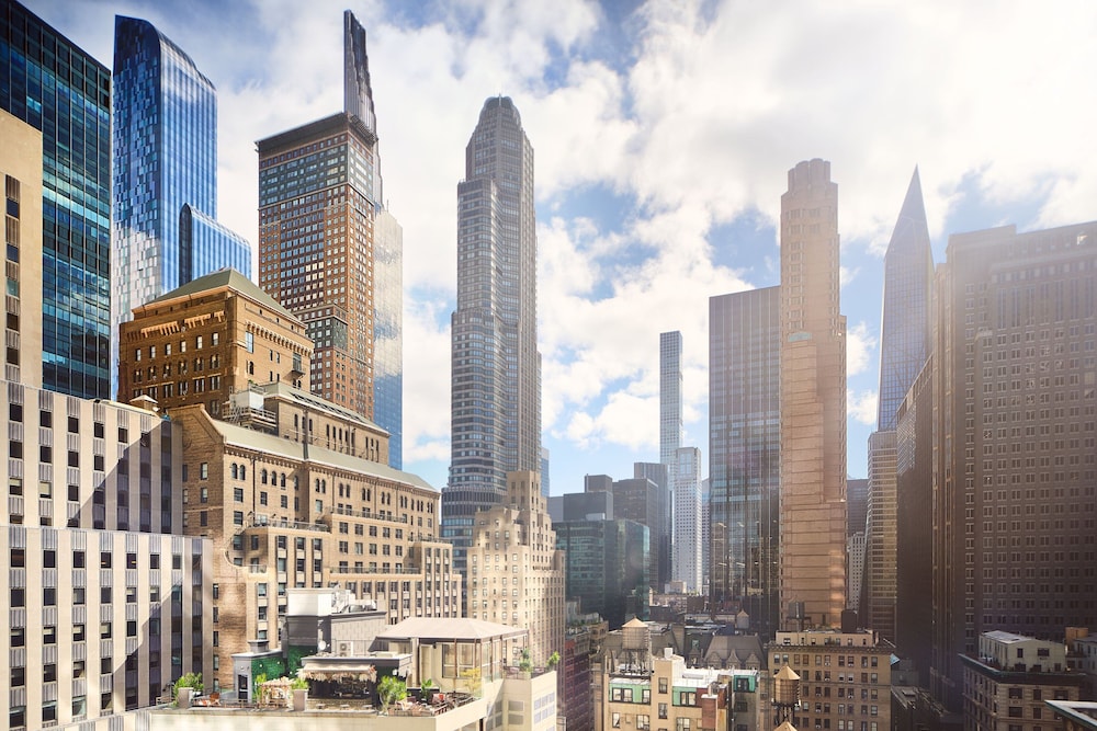 Courtyard by Marriott New York Manhattan / Central Park
