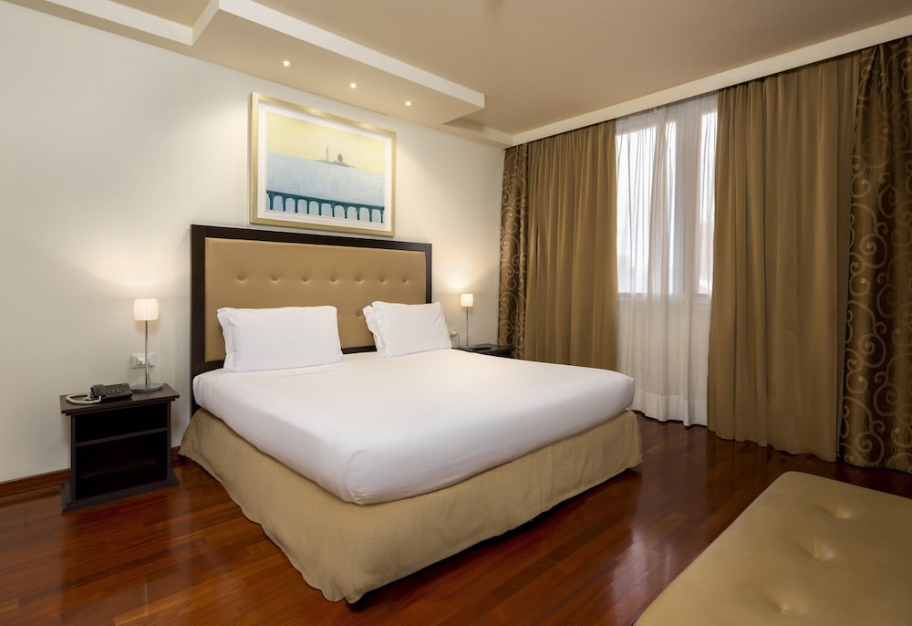 Crowne Plaza Venice East by IHG