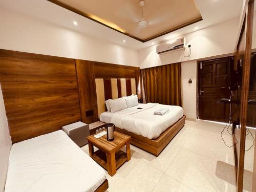 Hotel Golden Veena