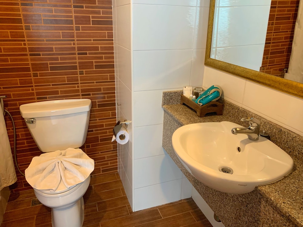 Aiyaree Place Hotel
