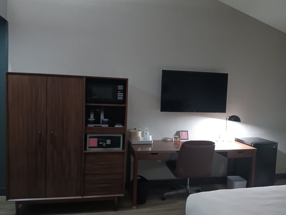 Four Points by Sheraton Dallas Arlington Entertainment District
