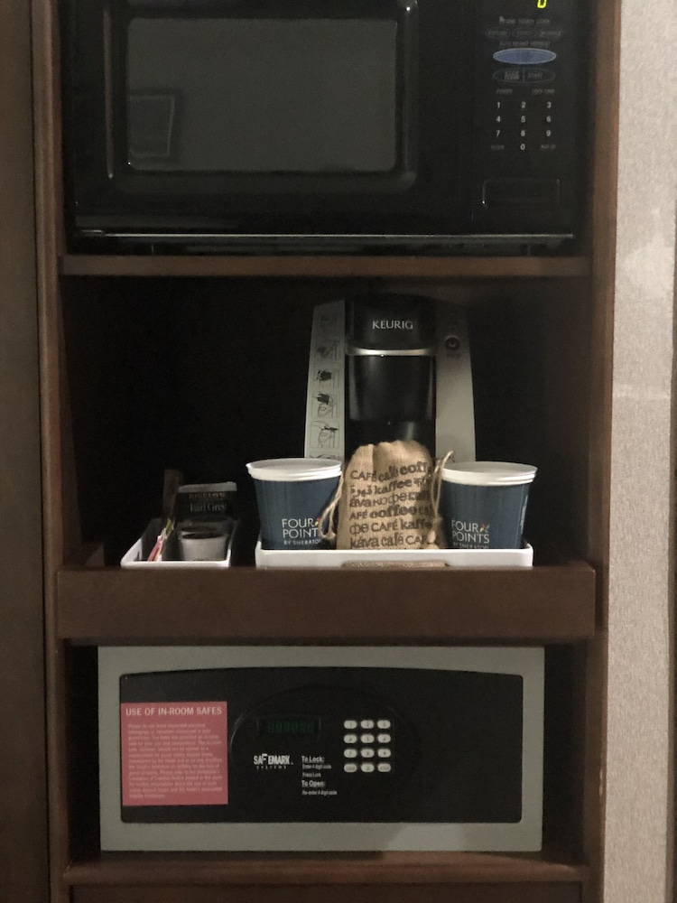 Four Points by Sheraton Dallas Arlington Entertainment District
