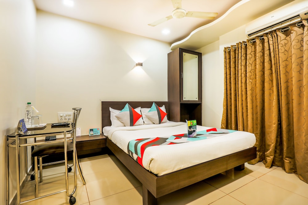 FabHotel Adore Inn