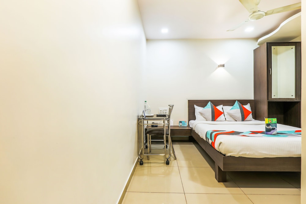 FabHotel Adore Inn