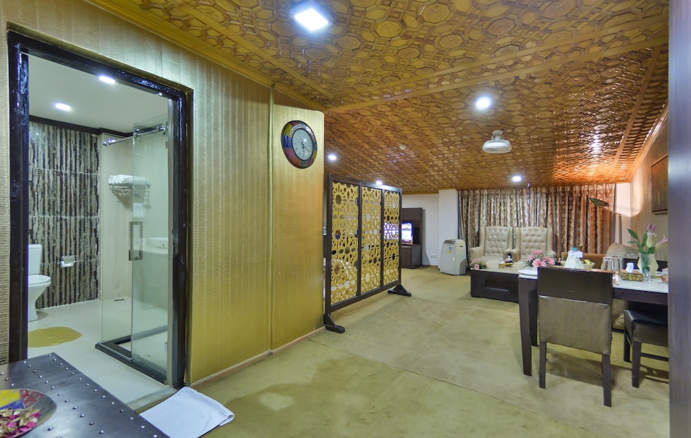 Batra Hotels & Residences