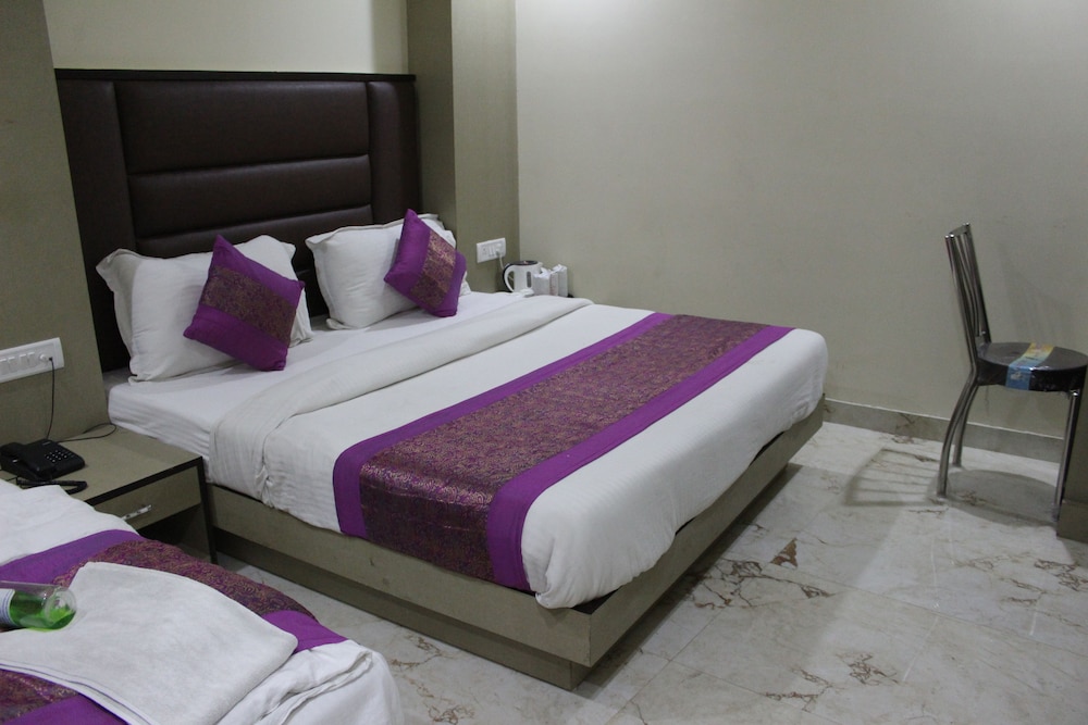 Hotel Gauranga @ New Delhi Railway Station (Couple Friendly)