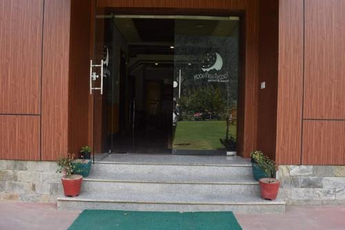 Moon View Resort