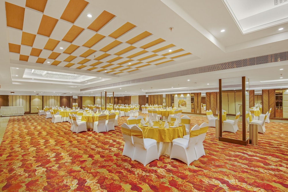 Golden Tulip  Jalandhar-GT By Pass Road