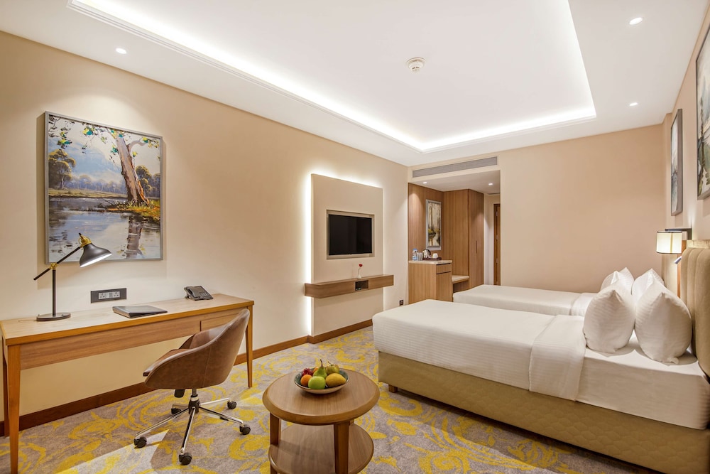Golden Tulip  Jalandhar-GT By Pass Road