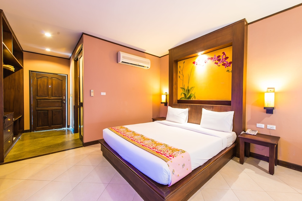 Phuket Kata Resotel