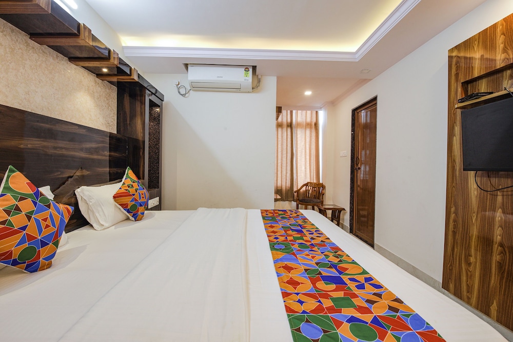 FabHotel SG5 Inn Suites