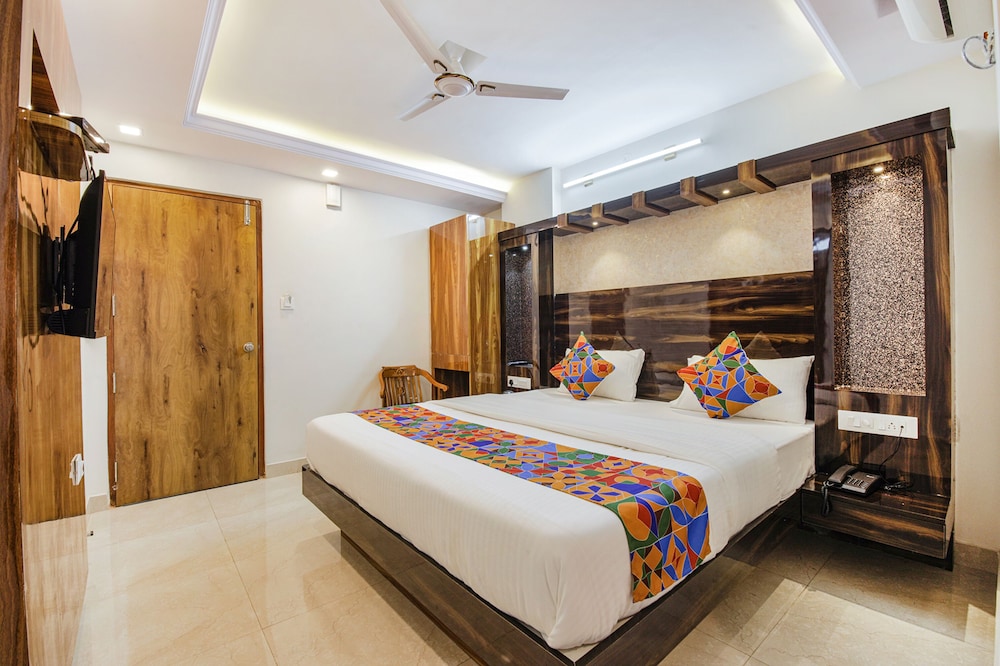 FabHotel SG5 Inn Suites