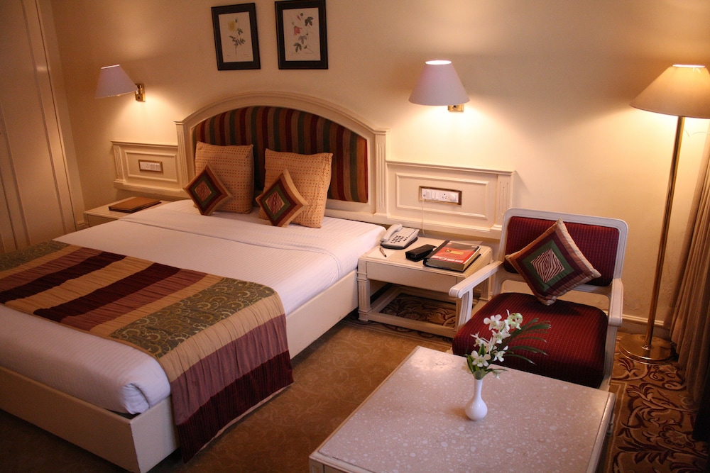 Hotel Bawa International
