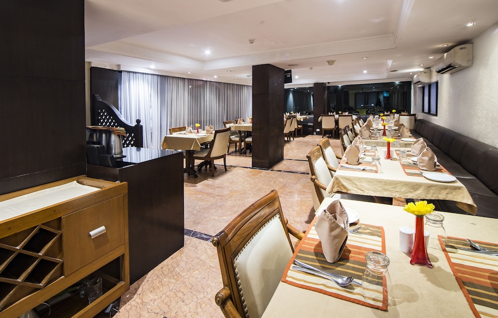 Hotel Bawa International