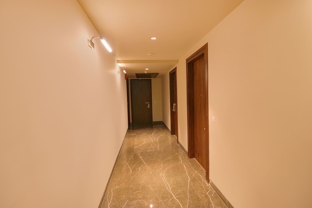  FabHotel Prime Shanit