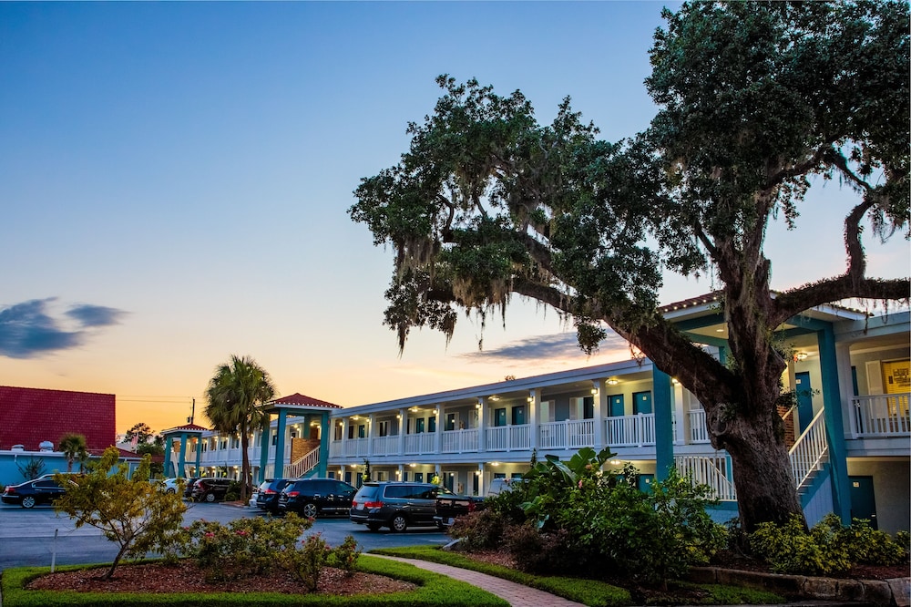 Southern Oaks Inn