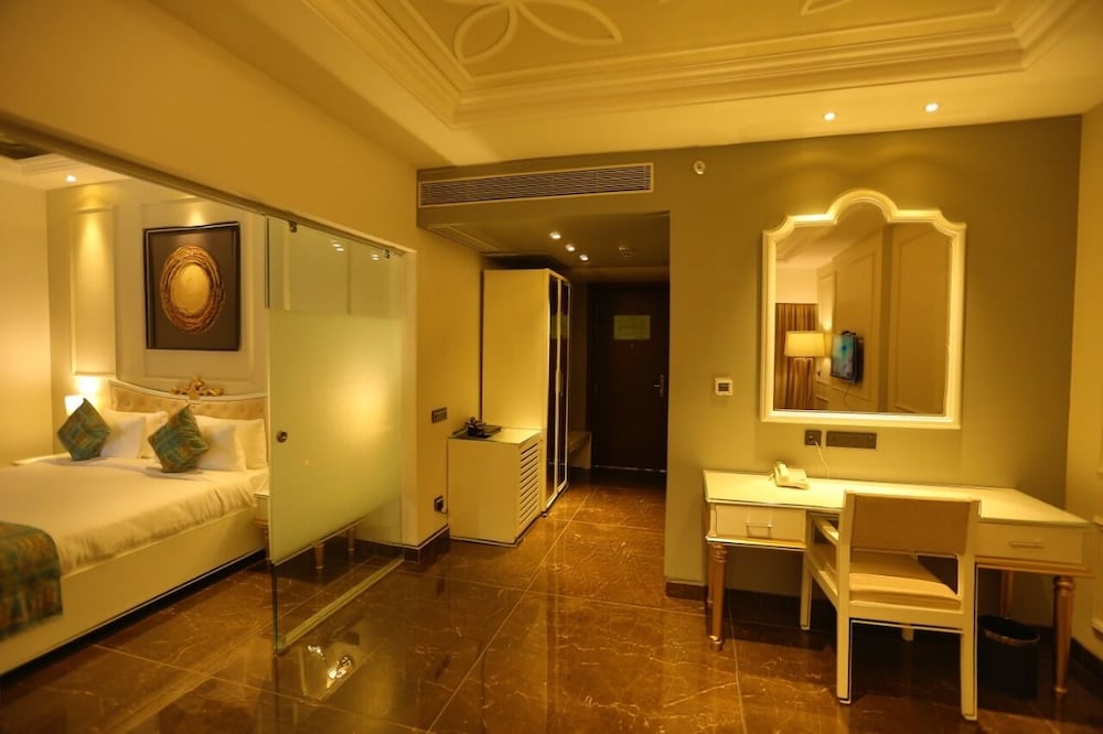 Enrise by Sayaji Pune