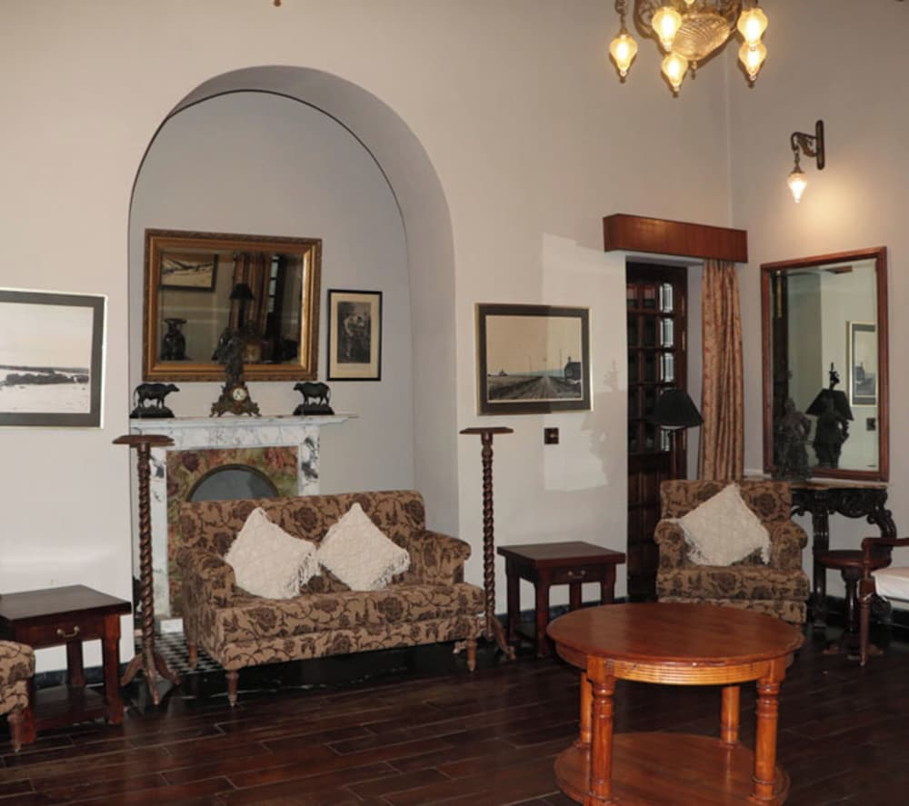 The Altus - A Luxury Homestay
