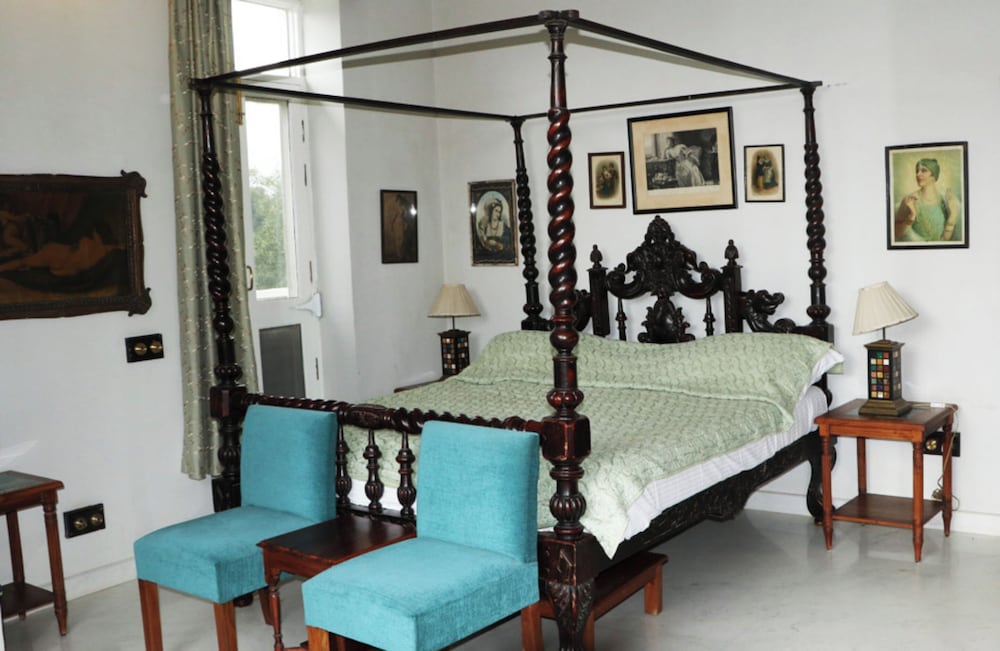 The Altus - A Luxury Homestay