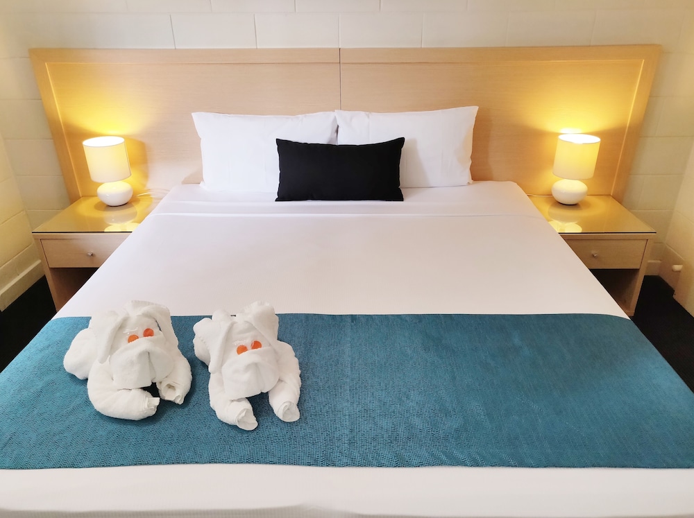 Coconut Grove Holiday Apartments
