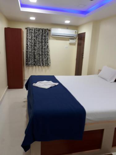 Om Guest House