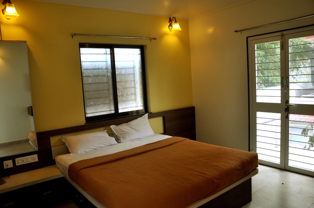 Rutu's Holiday Resort