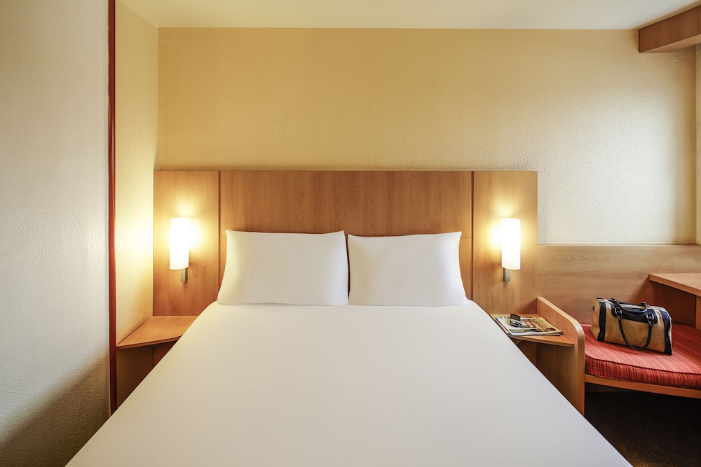 ibis London Heathrow Airport