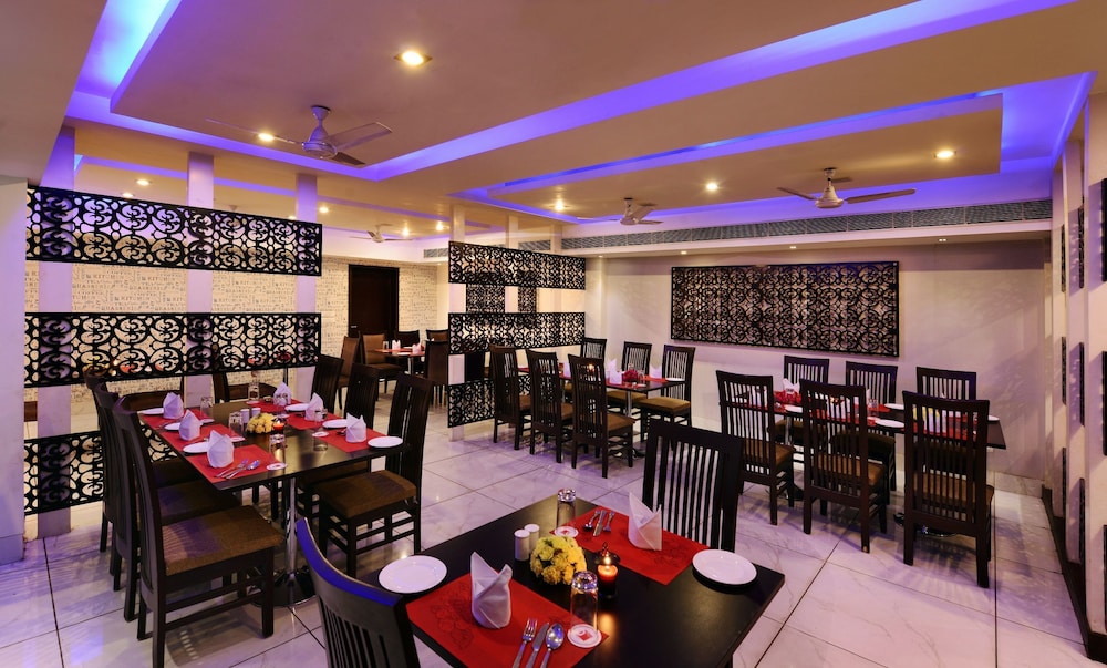 MB Greens Clarks Inn Moradabad