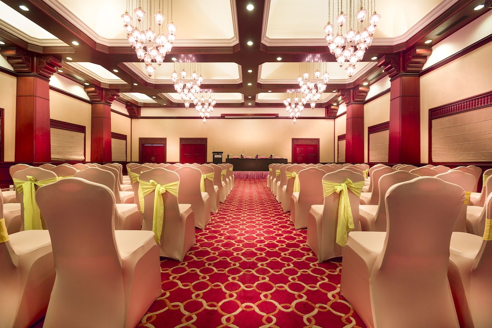 Grand Chennai By GRT Hotels