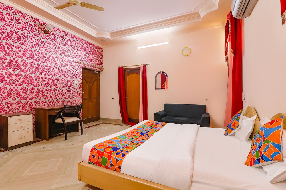 Hotel O Raka Inn