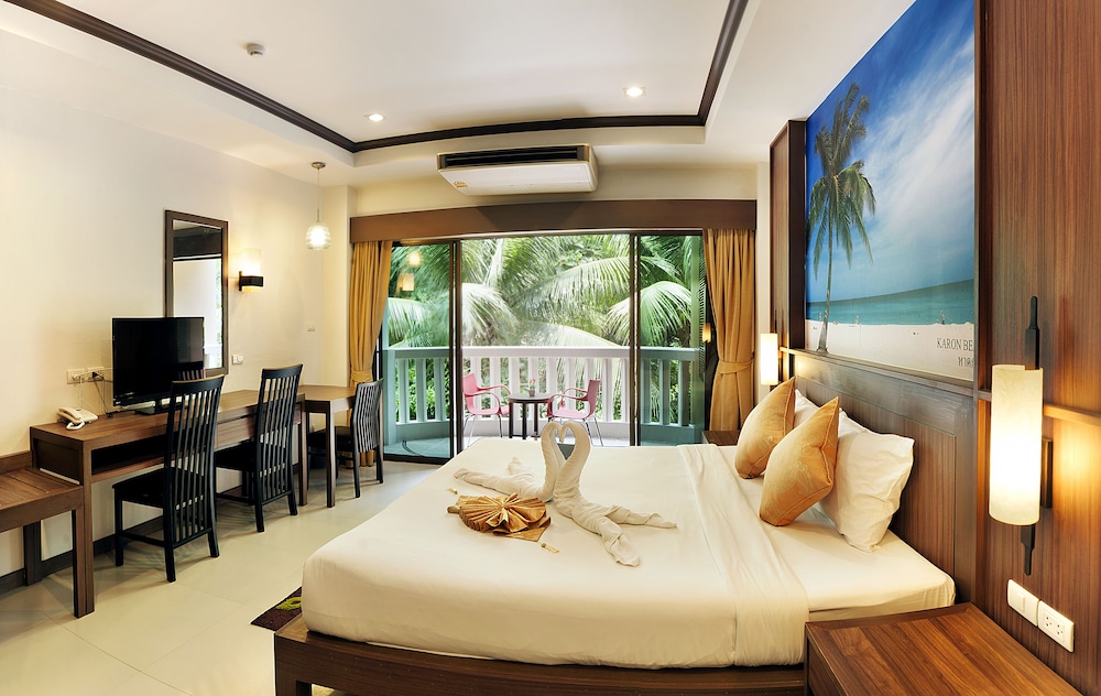 Ratana Hill Hotel