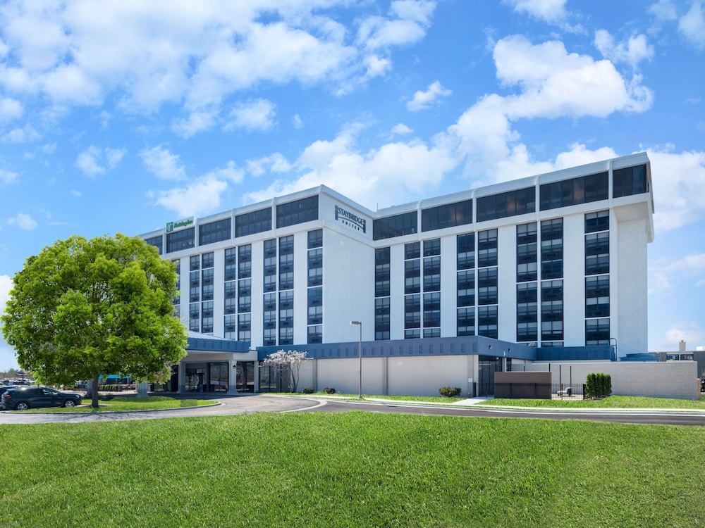 Holiday Inn Chicago O’Hare – Rosemont By IHG