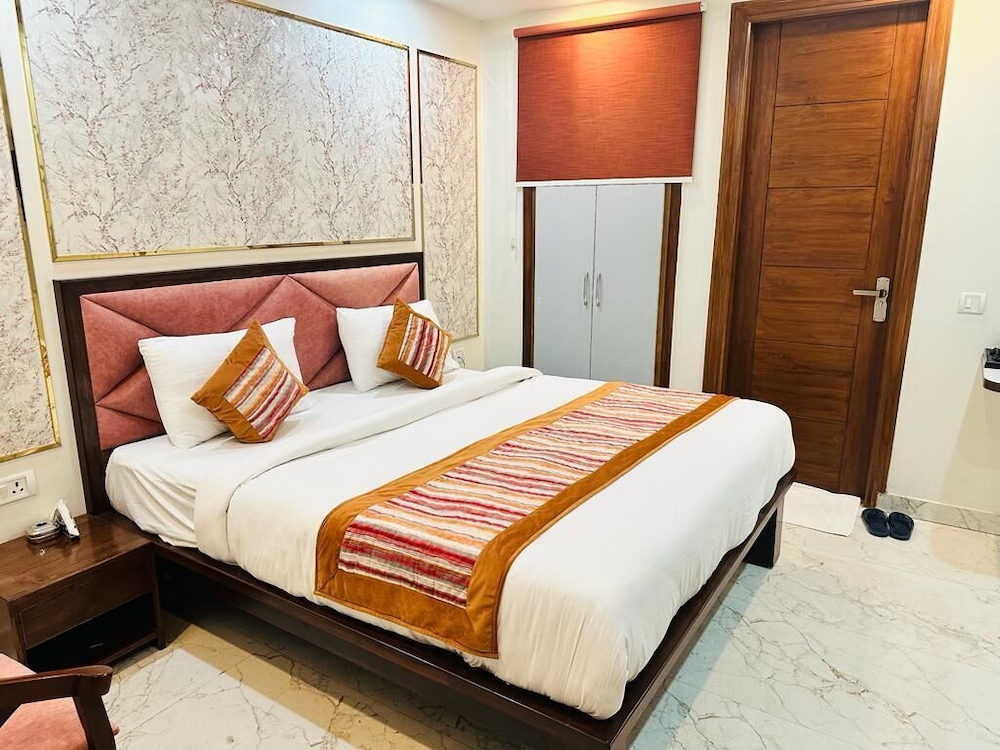 Hotel Palm View by JMD Group