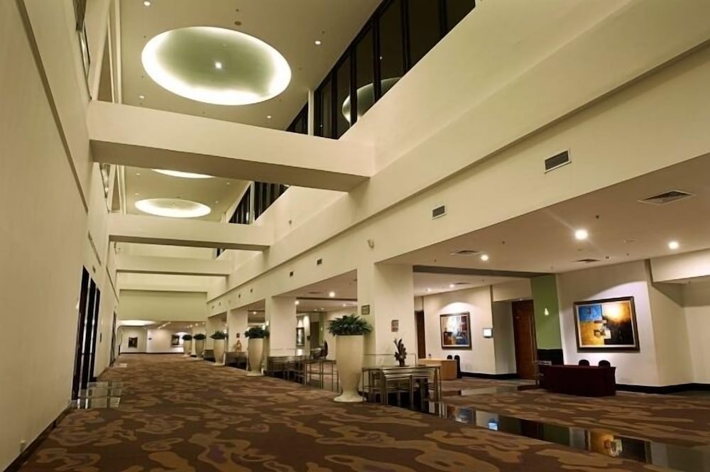 Queens Service Suite at Times Square