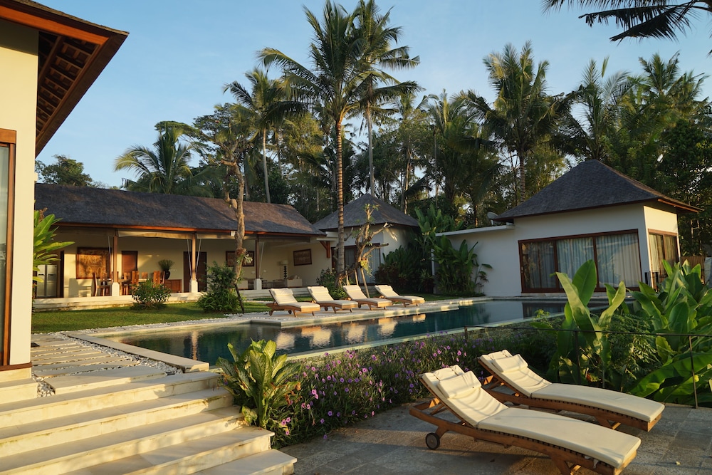 Santun Luxury Private Villas