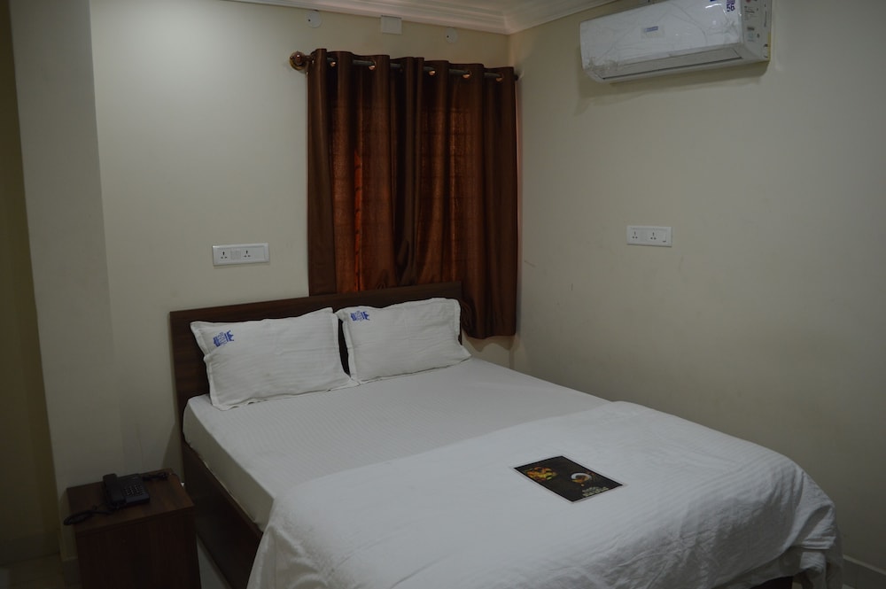 Royal Star Hotel