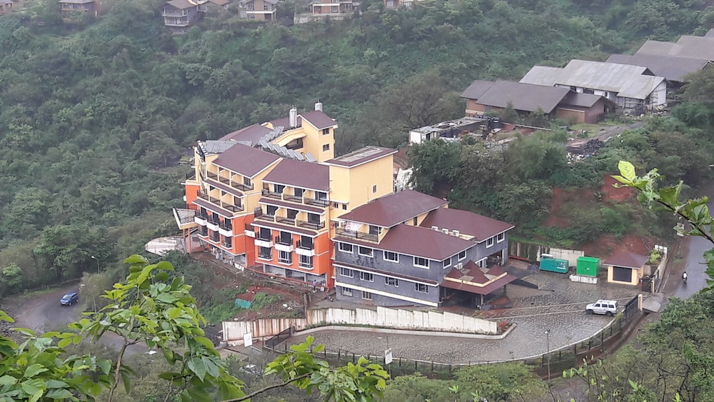 Antariksh Retreat Lavasa