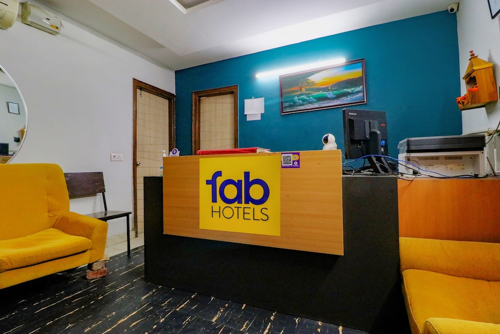 FabHotel Royal Inn