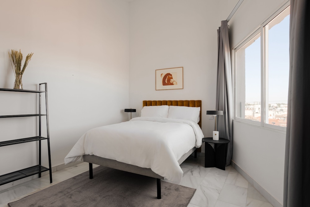 Sonder by Marriott Bonvoy Santa Ana Apartments Las Letras