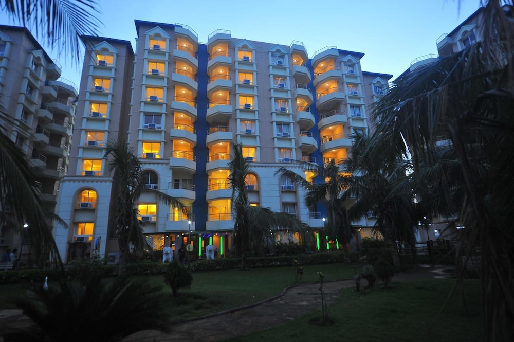 Pipul Hotel and Resort