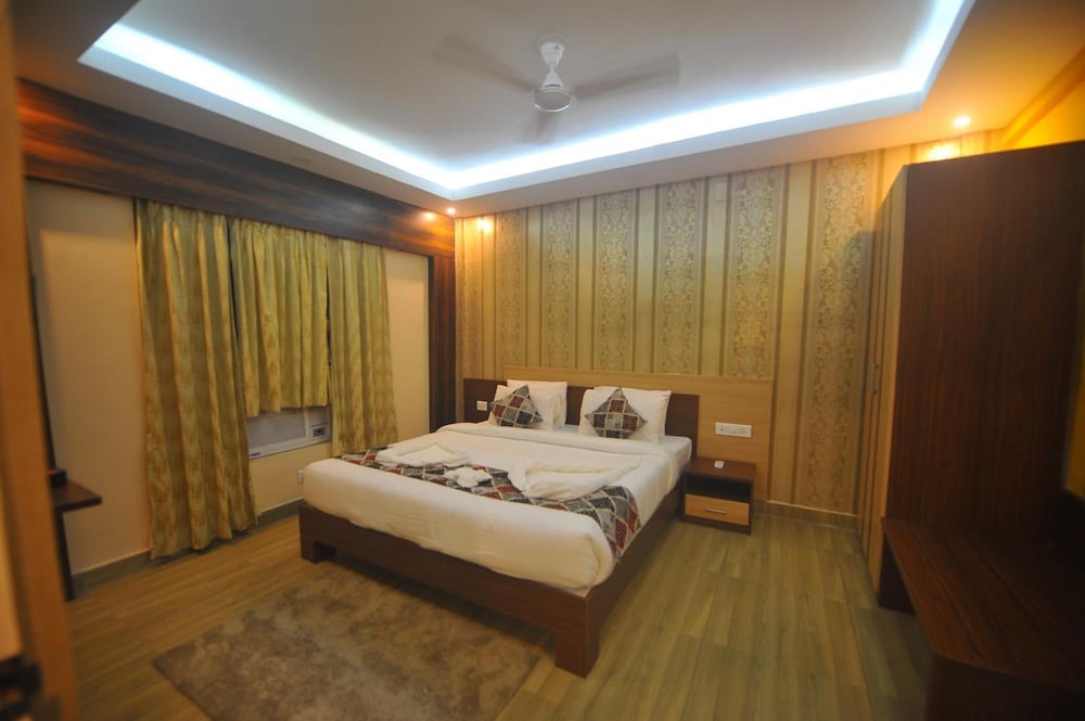 Pipul Hotel and Resort