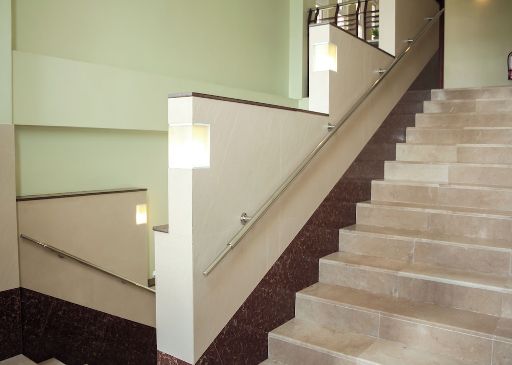 Casablanca Suites Near Airport