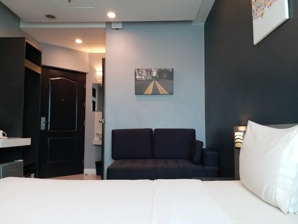Leez Inn Malate