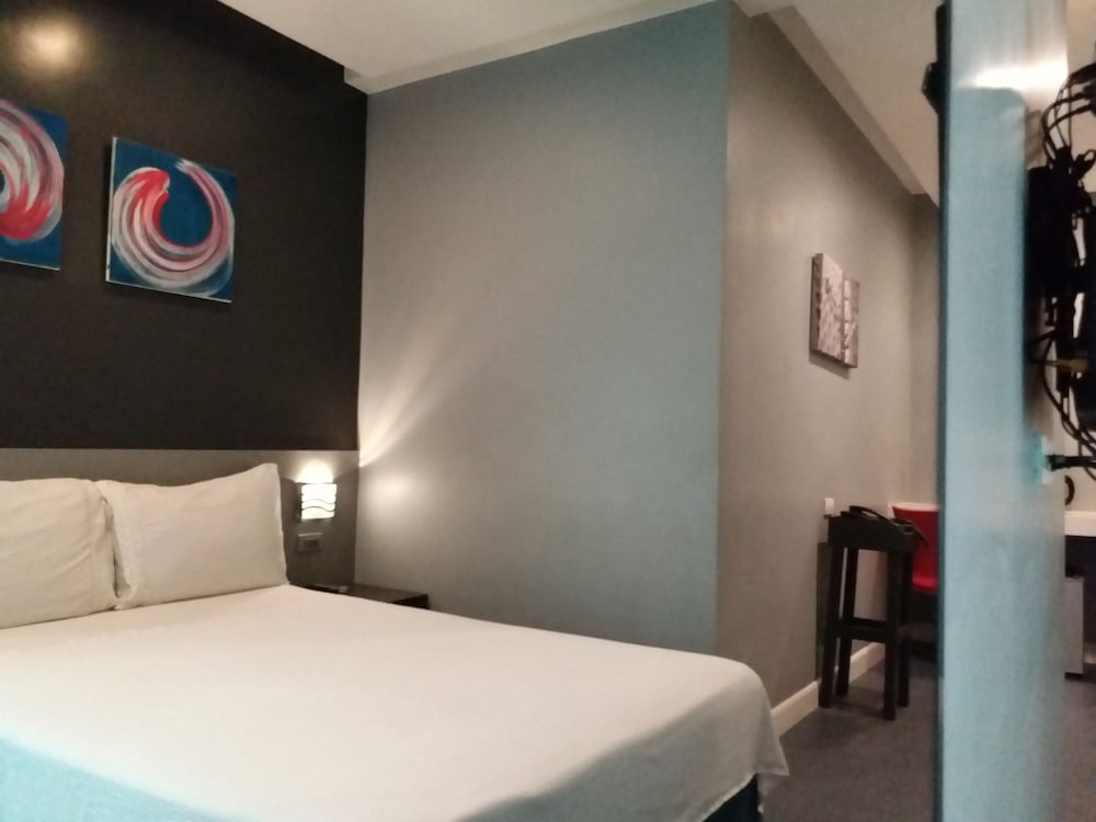 Leez Inn Malate