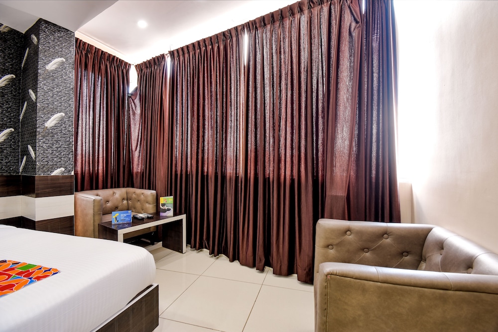 FabHotel Rotano Suites