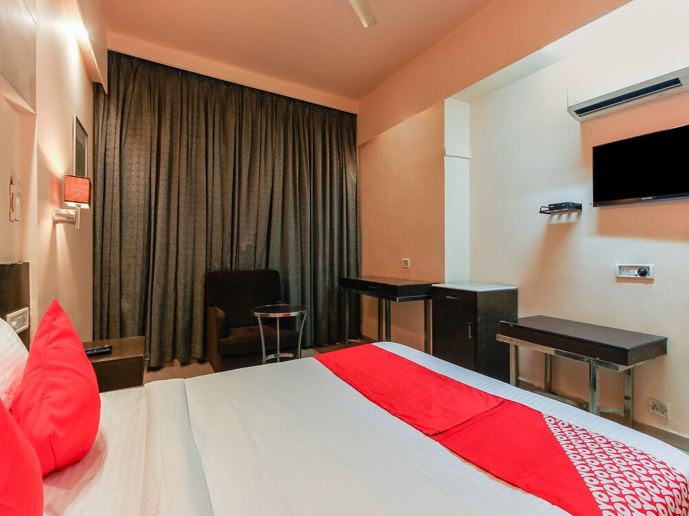 OYO 22412 Flagship Hotel Sai Prakash