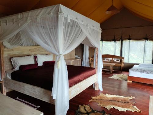 Sang Giri Mountain Glamping Camp